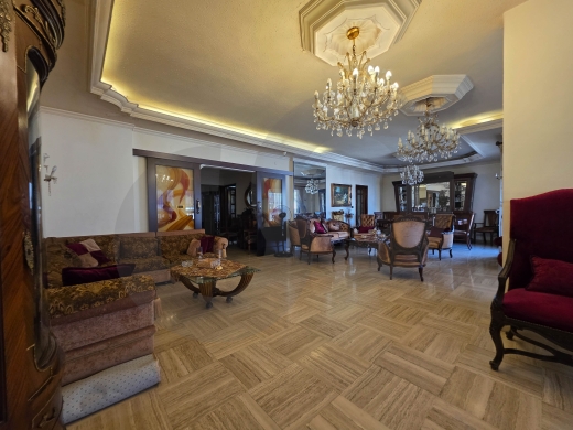 Spacious apartment For Sale/Well-maintained building/BEIRUT/بيروت/REF#HT141913 — 12