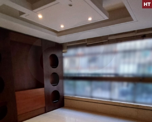spacious /first floor/gated building/generous spaces/el Zarif, Beirut/ظريف/REF#HT141900