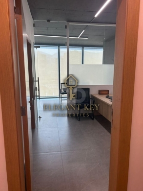 مكتب للبيع أو الإيجار في مارينا جيت ضبيه | Office for Sale or Rent Dbayeh Marina Gate — 4
