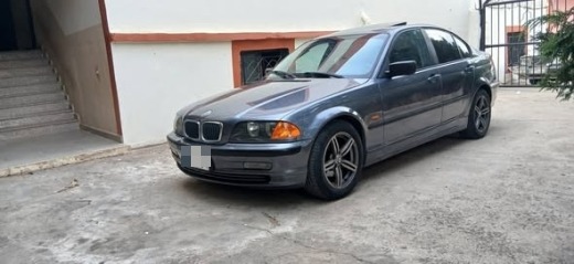 BMW 325 Model 2001