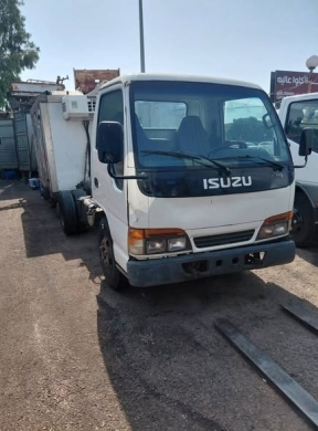 Isuzu 2000 — 2