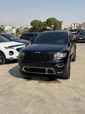 2020 Jeep Grand Cherokee Altitude — 2