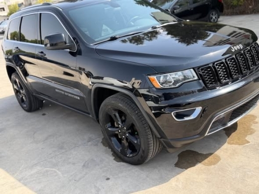 2020 Jeep Grand Cherokee Altitude — 4
