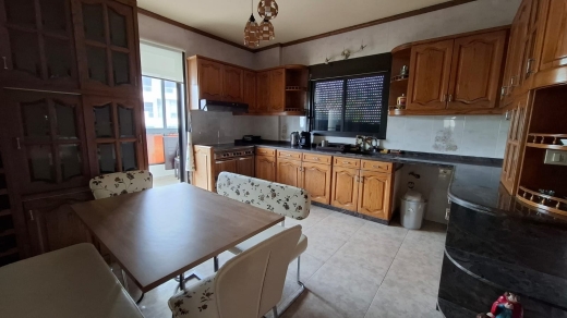 Spacious Dual-Purpose Apartment & Clinic For Sale in Blat, Jbeil — 10