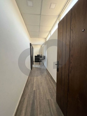 Fully furnished/ prime area/office /Corniche El Mazraa,BEIRUT/كورنيش المزرعة/REF#OB141991 — 6