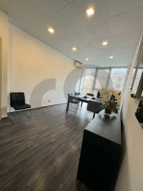 Fully furnished/ prime area/office /Corniche El Mazraa,BEIRUT/كورنيش المزرعة/REF#OB141991 — 5