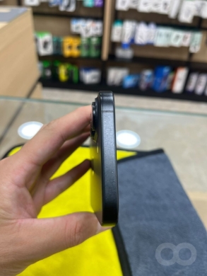 آيفون 16 سعة 128 جيجابايت بحالة ممتازة وبطارية 85% | iPhone 16 128GB Excellent Condition … — 3