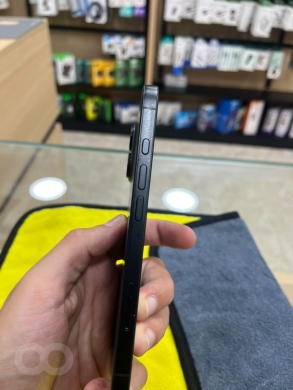 آيفون 16 سعة 128 جيجابايت بحالة ممتازة وبطارية 85% | iPhone 16 128GB Excellent Condition … — 4