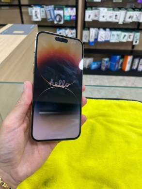 آيفون 14 بروماكس سعة 1 تيرابايت بحالة ممتازة مع كسر بسيط على الظهر | iPhone 14 Pro Max