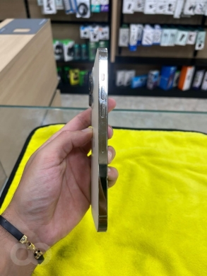 آيفون 14 بروماكس سعة 1 تيرابايت بحالة ممتازة مع كسر بسيط على الظهر | iPhone 14 Pro Max — 6