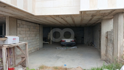 كراج كبير أو مستودع للإيجار في شحيم حرايف الهوا 150$ | Large Garage Or Warehouse For Rent