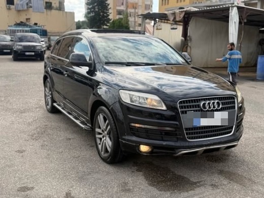 Audi Q7 2010 — 3