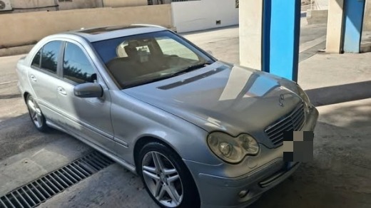 Mercedes-Benz C180 2005 — 2