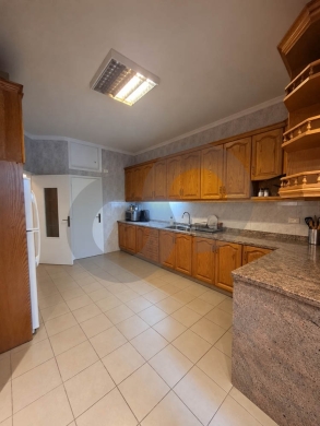 semi-furnished/spacious living/private access/Rabweh,METN/ربوه/REF#SM142014 — 6
