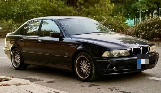 BMW E39 525 2002 — 3