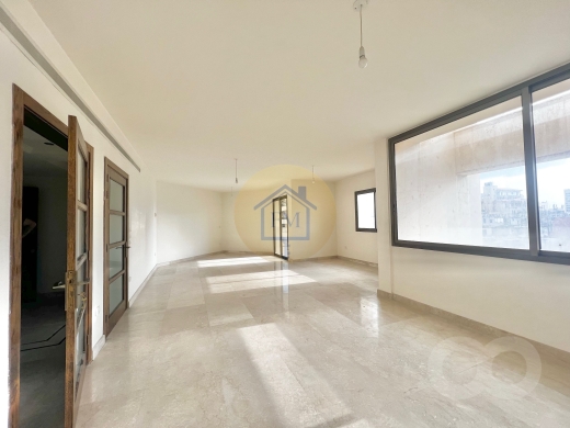 شقة واسعة للإيجار في الحمرا 220 م² | Spacious Apartment For Rent In Hamra 220 sqm — 2