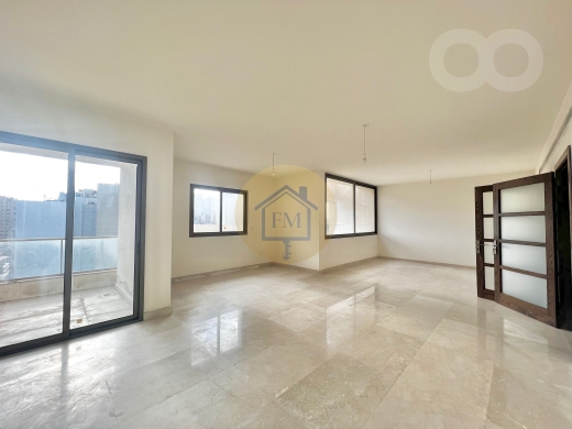 شقة واسعة للإيجار في الحمرا 220 م² | Spacious Apartment For Rent In Hamra 220 sqm