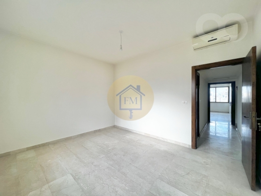 شقة واسعة للإيجار في الحمرا 220 م² | Spacious Apartment For Rent In Hamra 220 sqm — 5