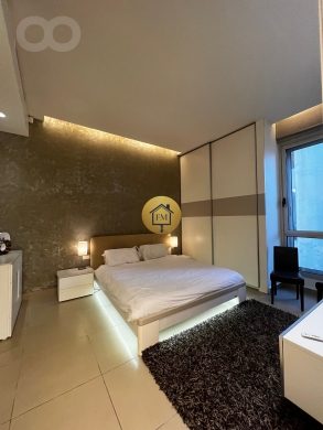 شقة مفروشة بالكامل للإيجار | Fully Furnished 1-BR Apartment For Sale — 6