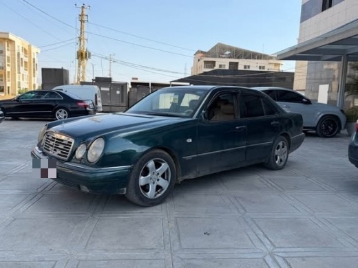 Mercedes-Benz E230 1996