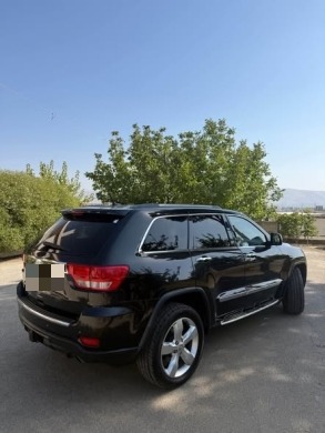 Jeep Cherokee 2011 Overland V6 — 4