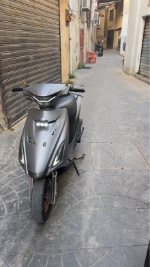 V Azzo 2024 Scooter — 3
