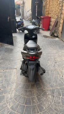 V Azzo 2024 Scooter — 4