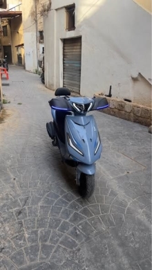 V Azzo 2026 Scooter — 2