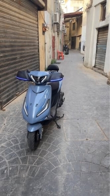V Azzo 2026 Scooter — 3