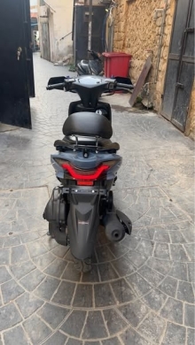 V Azzo 2026 Scooter — 4
