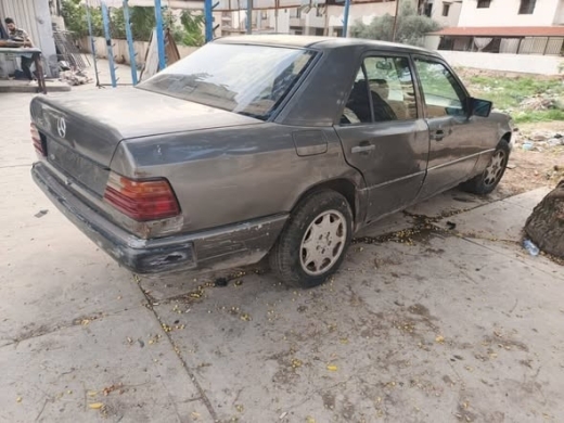 Mercedes 300 Model 1989 Parts — 2