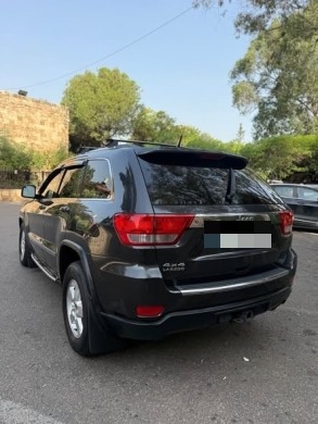 Jeep Grand Cherokee 2011 — 4