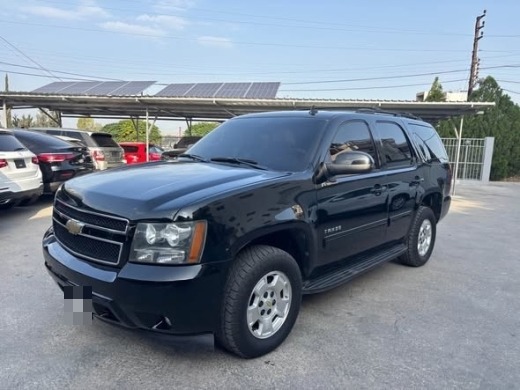 GMC Tahoe 2011 — 3
