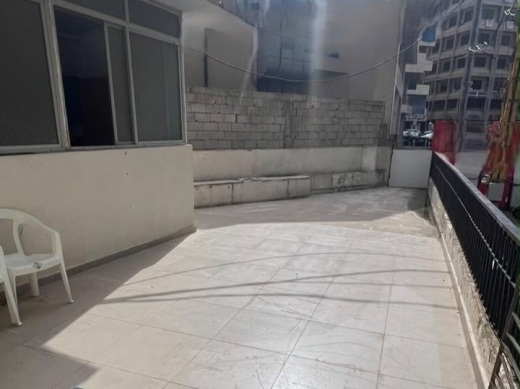 Spacious Apartment For Sale in Furn El Chebbak — 5