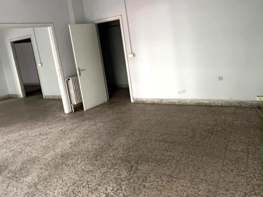 Spacious Apartment For Sale in Furn El Chebbak — 4