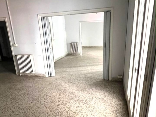 Spacious Apartment For Sale in Furn El Chebbak