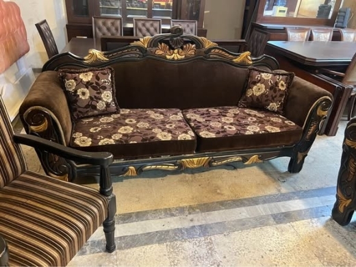 5-piece salon set — 4