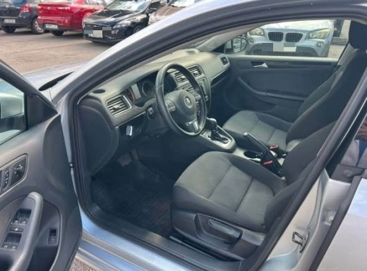 Volkswagen Jetta 2013 — 4