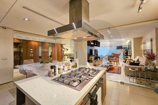 Luxury Duplex For Sale/Well-maintained building/Exclusive… — 4