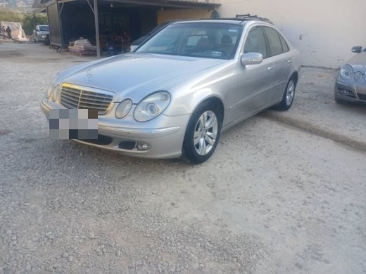 Mercedes-Benz 211 2003 240