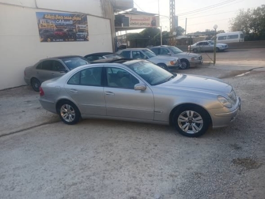 Mercedes-Benz 211 2003 240 — 5
