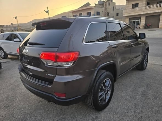 2019 Jeep Grand Cherokee 4X4 V6 — 5