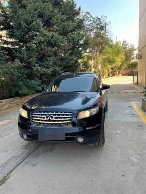 Infiniti FX35 2005
