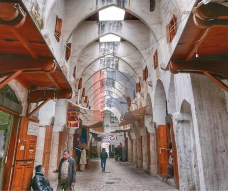 R9-4058 230m² Commercial Shop for Sale in Souk El Arid Tripoli | 2 Floors High Foot Traffic