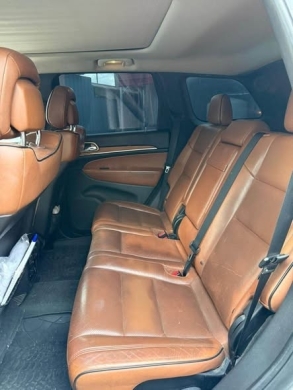 Jeep Grand Cherokee Overland 2011 — 3