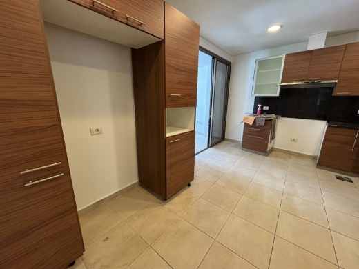 Unfurnished 3-Bedroom Apartment For Sale in Hamra, Ras Beirut — 6