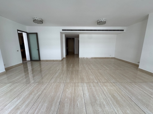 Unfurnished 3-Bedroom Apartment For Sale in Hamra, Ras Beirut — 3