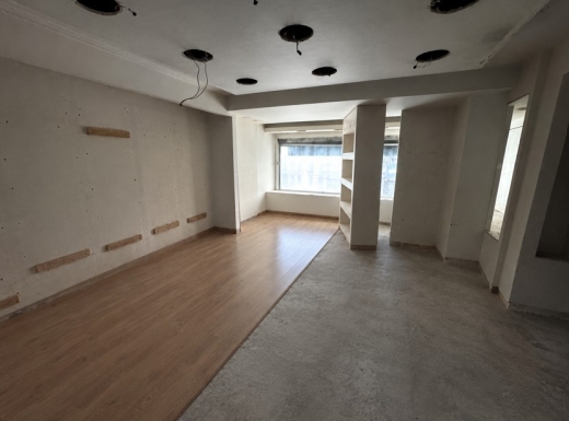 3-Level Shop For Rent in Hamra, Ras Beirut — 2