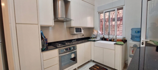 Beautiful Apartment For Sale in Furn El Chebbak — 6