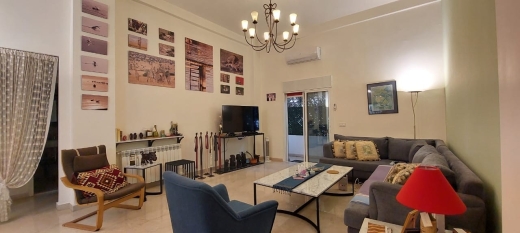 Beautiful Apartment For Sale in Furn El Chebbak — 2